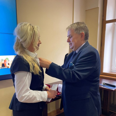 Fotorelacja z uroczystego wręczenie medali Komisji Edukacji Narodowej w ŚUM.